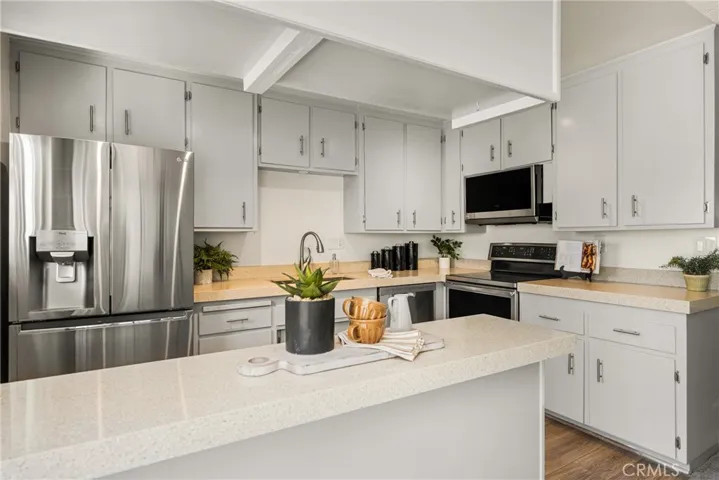 444 Obispo, Long Beach, California 90814