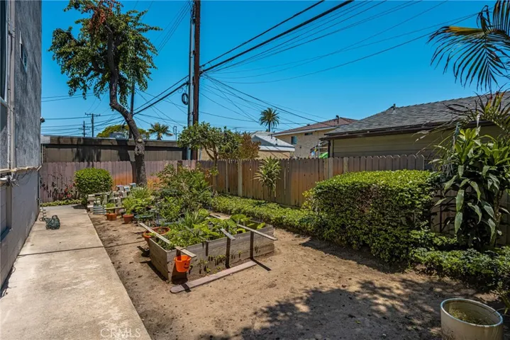 444 Obispo, Long Beach, California 90814