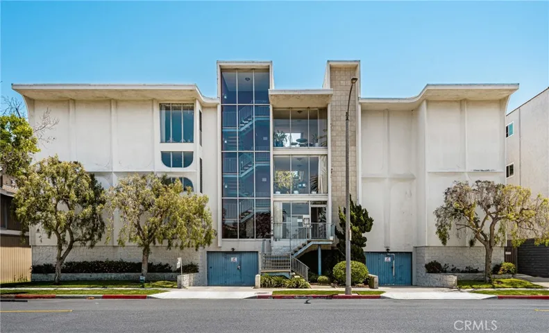 444 Obispo, Long Beach, California 90814