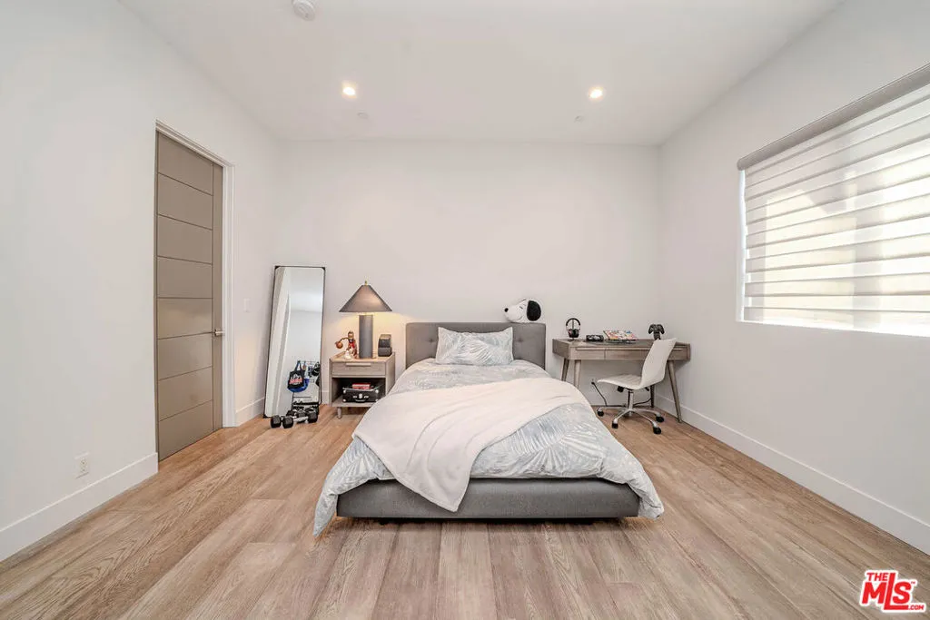 Bed 1