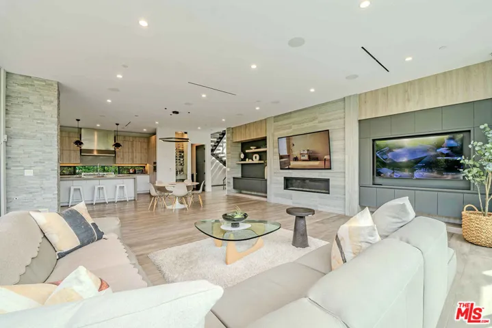 Livingroom and Dining