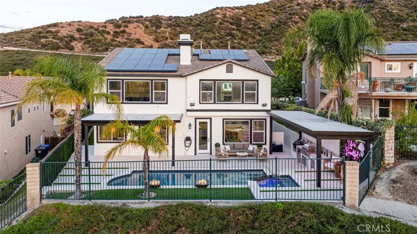 17743 Wren Drive, Canyon Country, California 91387