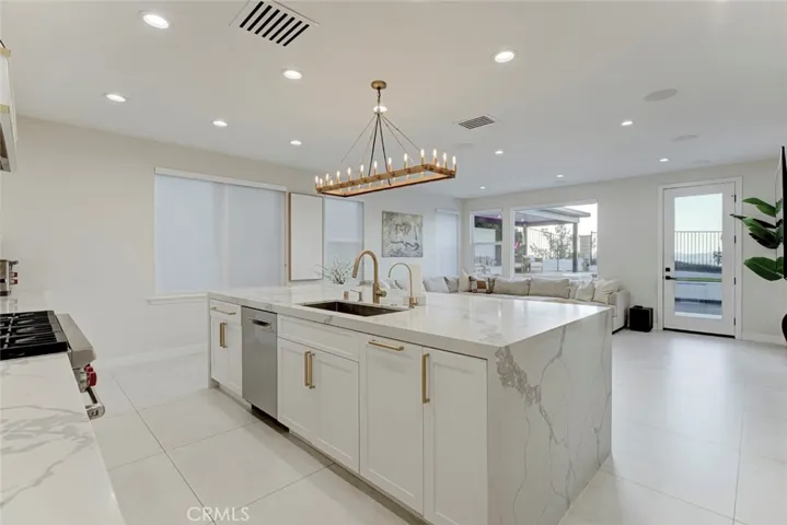 17743 Wren Drive, Canyon Country, California 91387