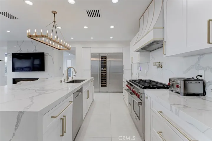 17743 Wren Drive, Canyon Country, California 91387