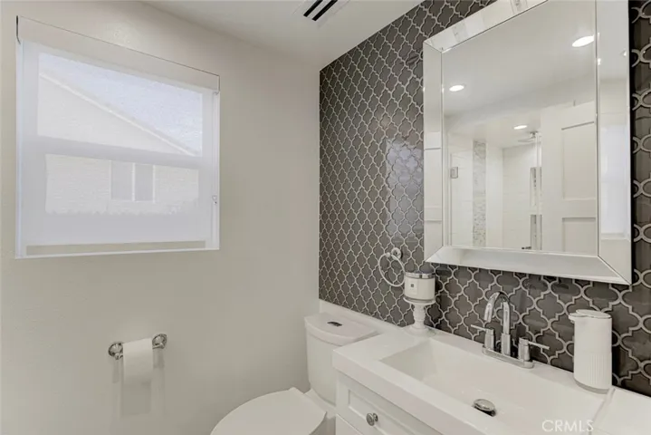 17743 Wren Drive, Canyon Country, California 91387