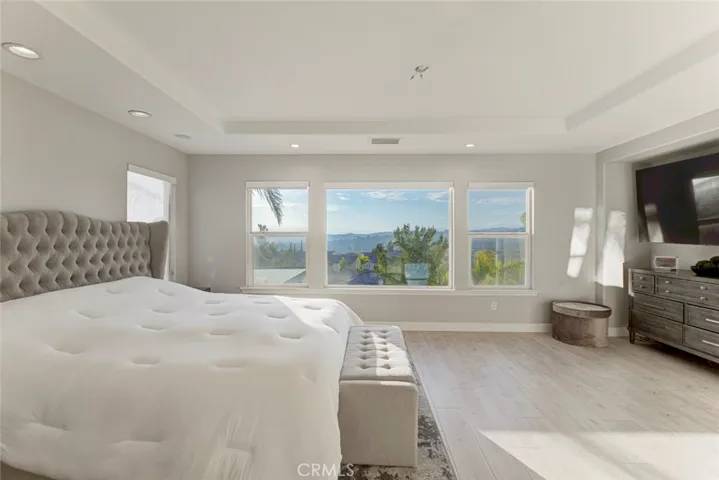 17743 Wren Drive, Canyon Country, California 91387
