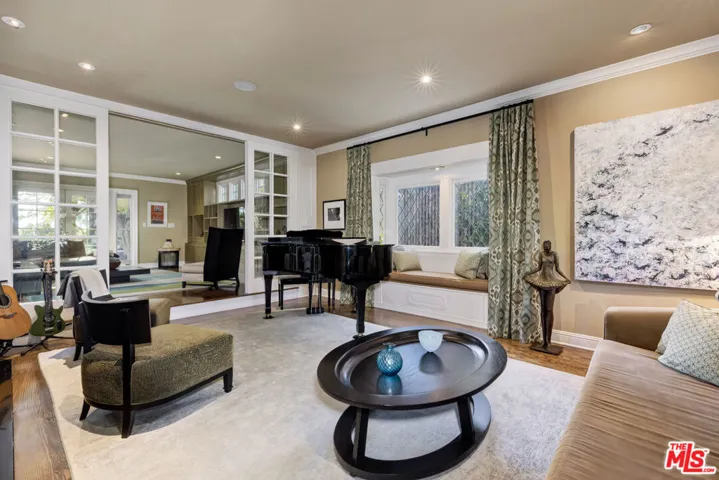 2855 Club Drive, Los Angeles, California 90064