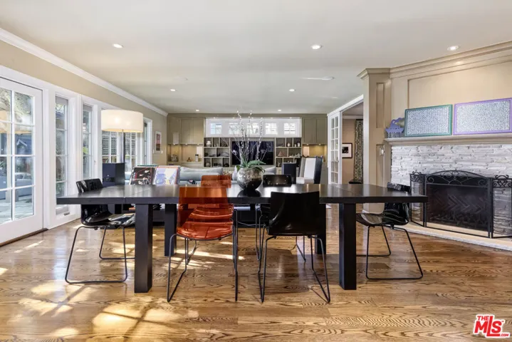 2855 Club Drive, Los Angeles, California 90064