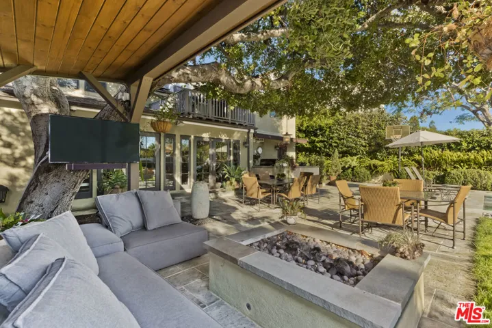 2855 Club Drive, Los Angeles, California 90064