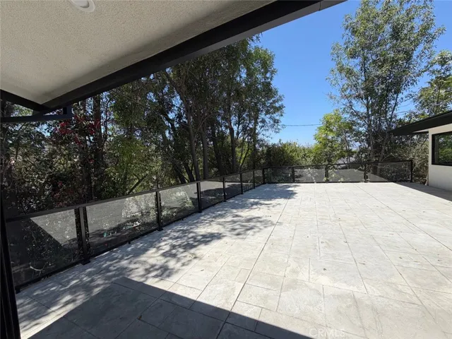 5843 Nevada, Woodland Hills, California 91367