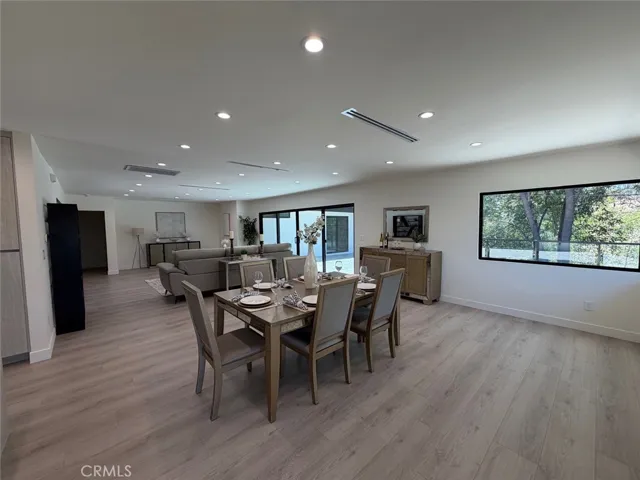 5843 Nevada, Woodland Hills, California 91367