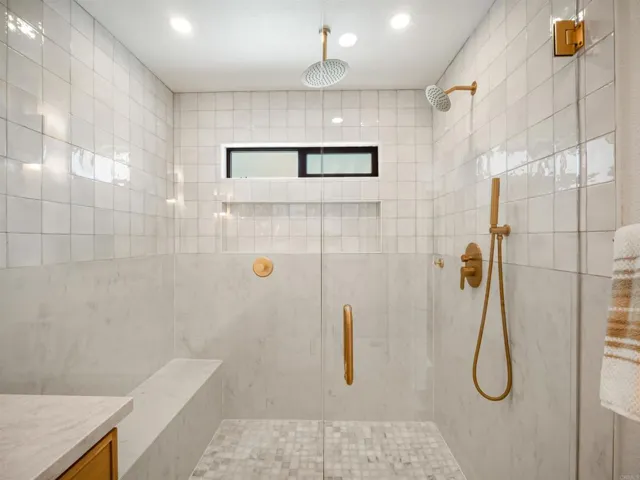 3985 Syme Drive, Carlsbad, California 92008