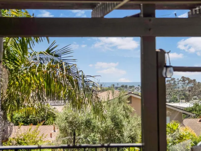 3985 Syme Drive, Carlsbad, California 92008