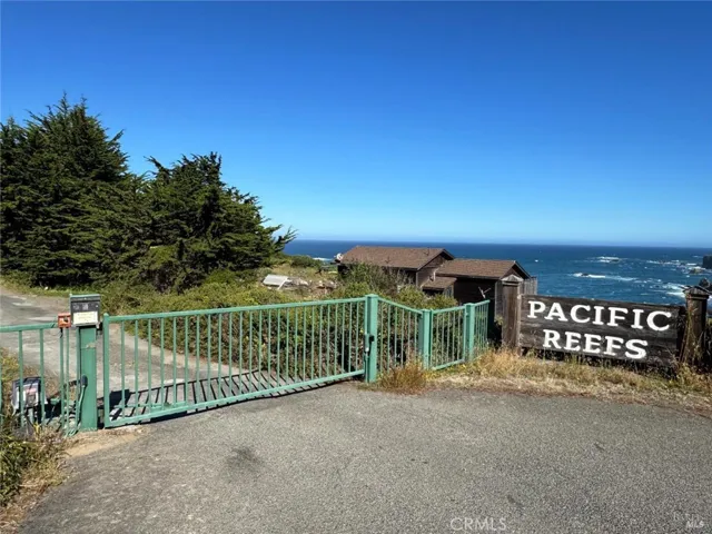 34201 Pacific Reefs Road, Albion, California 95410