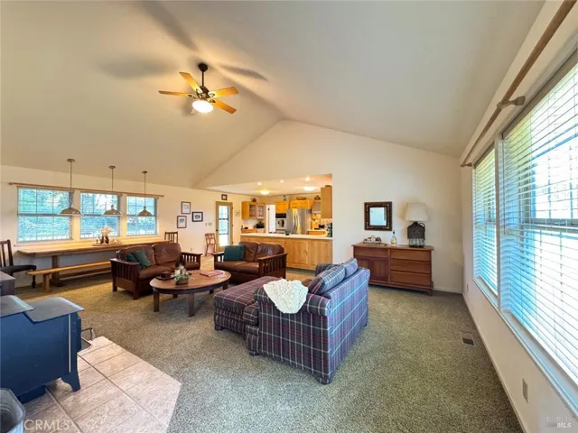 34201 Pacific Reefs Road, Albion, California 95410