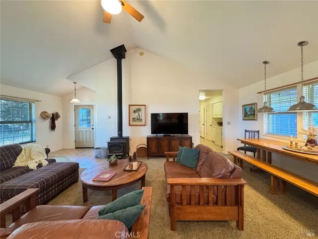 34201 Pacific Reefs Road, Albion, California 95410