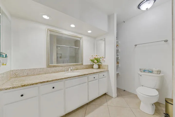 17 BATHROOM MLS