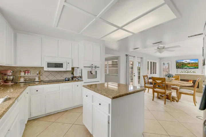 16 KITCHEN MLS