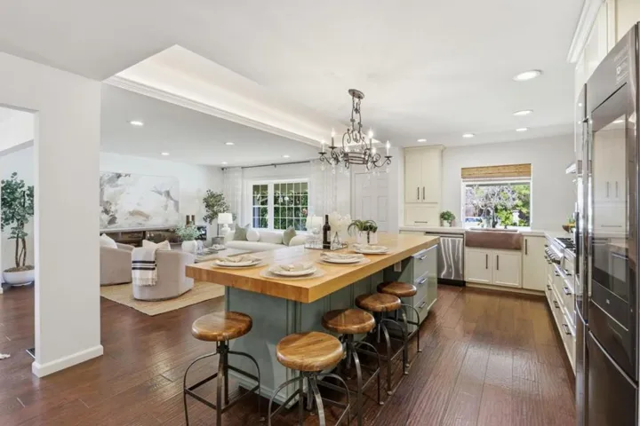 Open space kitchen living