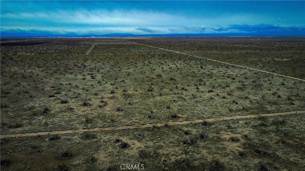 749 Torosa/topaz Road, Adelanto, California 92301 — photo 4