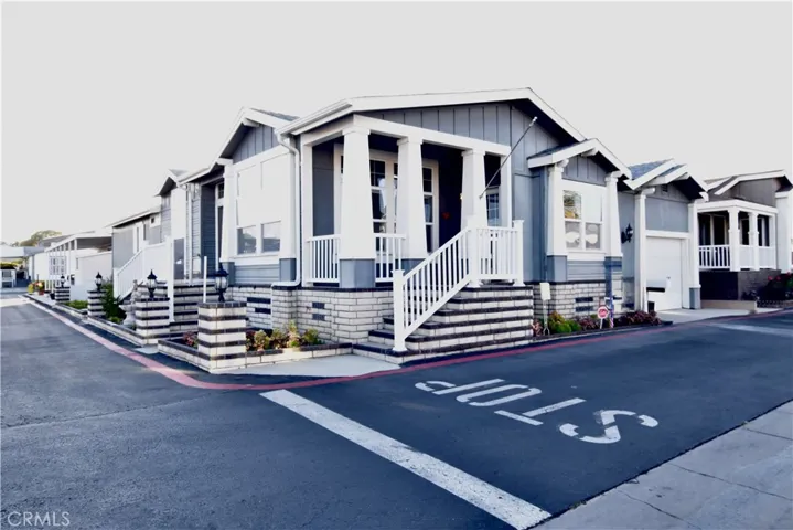 9850 Garfield Avenue 53, Huntington Beach, California 92646