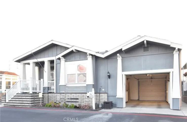 9850 Garfield Avenue 53, Huntington Beach, California 92646