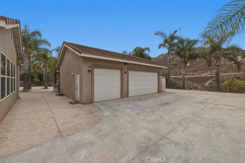 Three Car Detached Garage that could easily be converted into an ADU