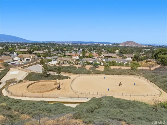 Oversize bull pen and horse riding arena