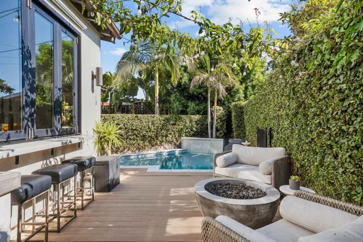 669 Calypso Pl, Encinitas, California 92024