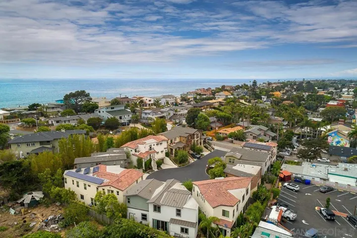 669 Calypso Pl, Encinitas, California 92024