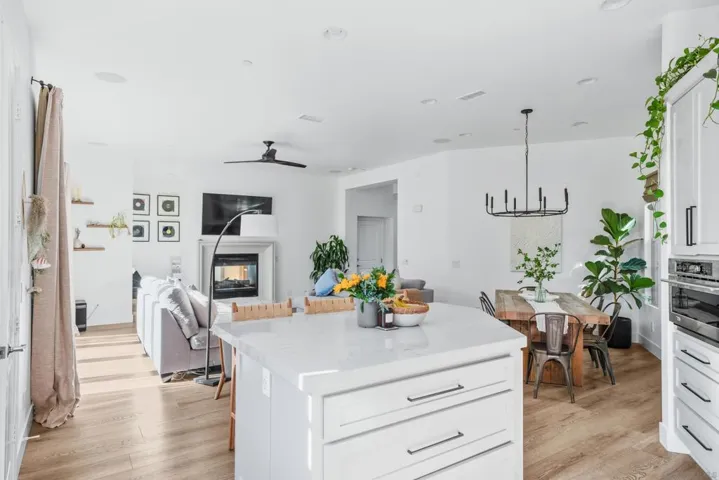 669 Calypso Pl, Encinitas, California 92024
