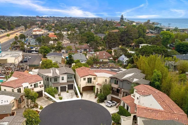 669 Calypso Pl, Encinitas, California 92024