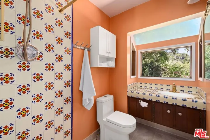10423 Scenario Lane, Los Angeles, California 90077