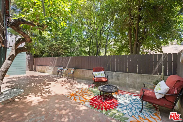 10423 Scenario Lane, Los Angeles, California 90077