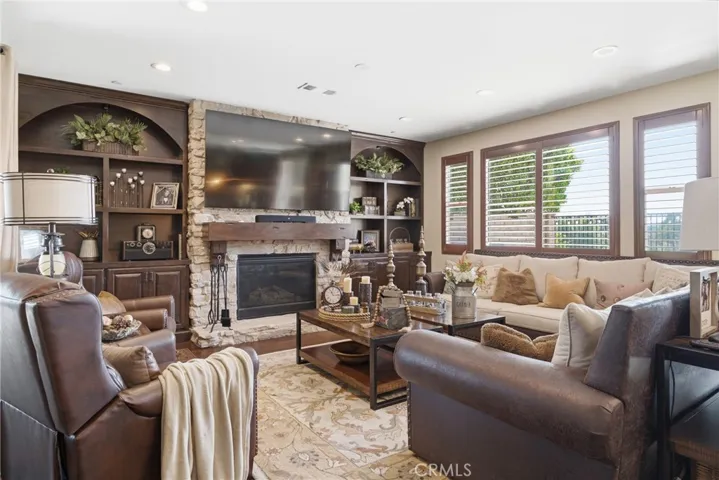 28107 Anvil, Valencia, California 91354