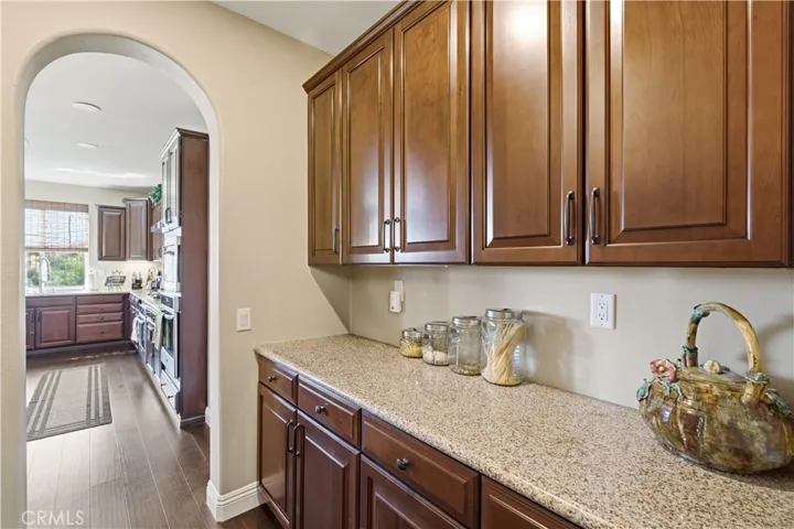 28107 Anvil, Valencia, California 91354