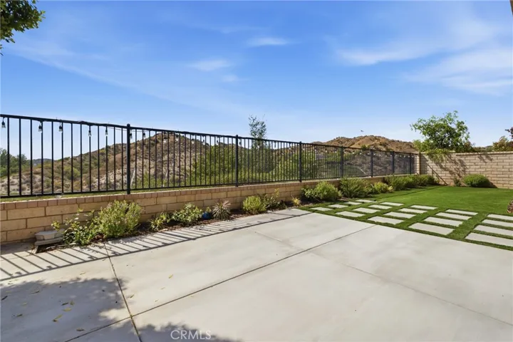 28107 Anvil, Valencia, California 91354