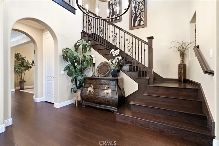 28107 Anvil, Valencia, California 91354