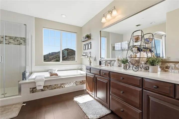 28107 Anvil, Valencia, California 91354