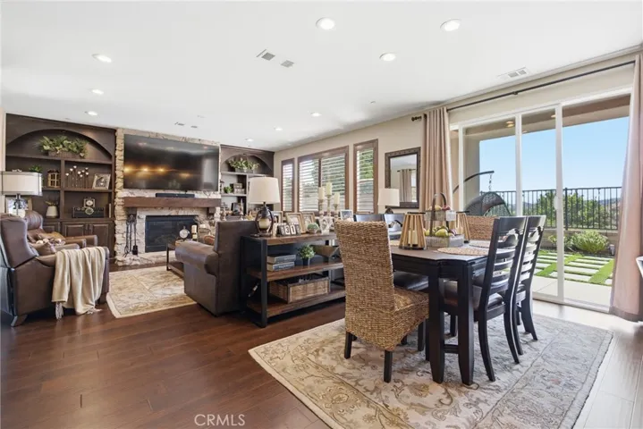 28107 Anvil, Valencia, California 91354