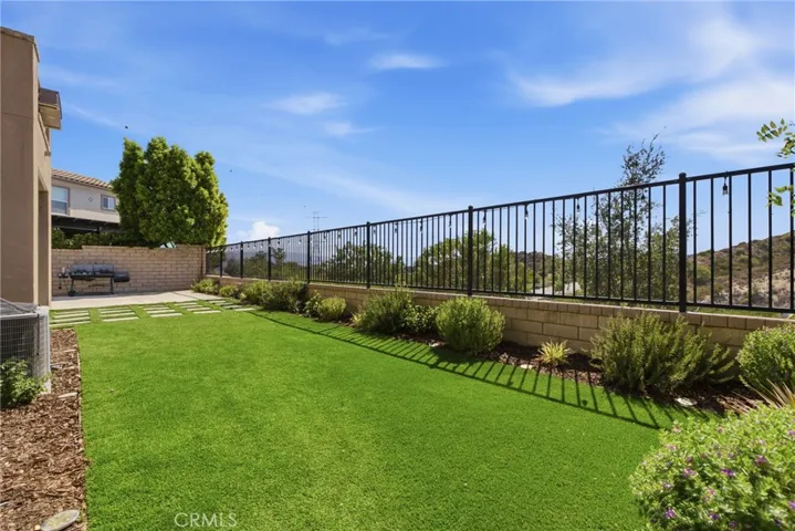 28107 Anvil, Valencia, California 91354