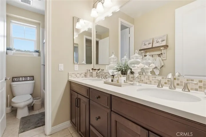 28107 Anvil, Valencia, California 91354