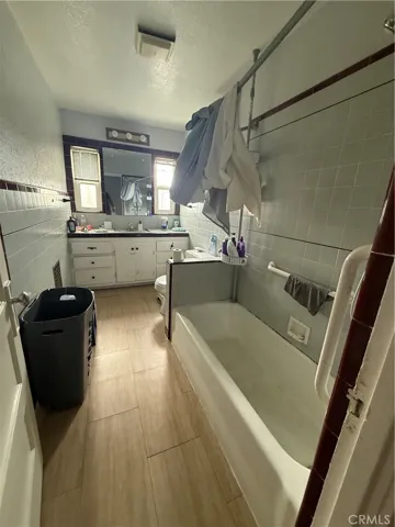 1135 W 95th, Los Angeles, California 90044