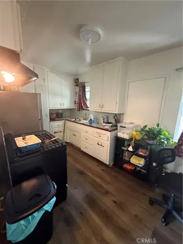1135 W 95th, Los Angeles, California 90044