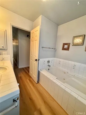 2524 B And B, Merced, California 95348