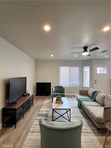 171 Racquet Club Drive, Compton, California 90220