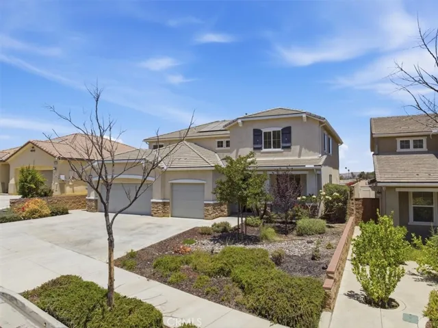 11062 Ilama Court, Corona, California 92883