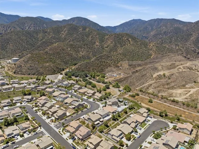 11062 Ilama Court, Corona, California 92883