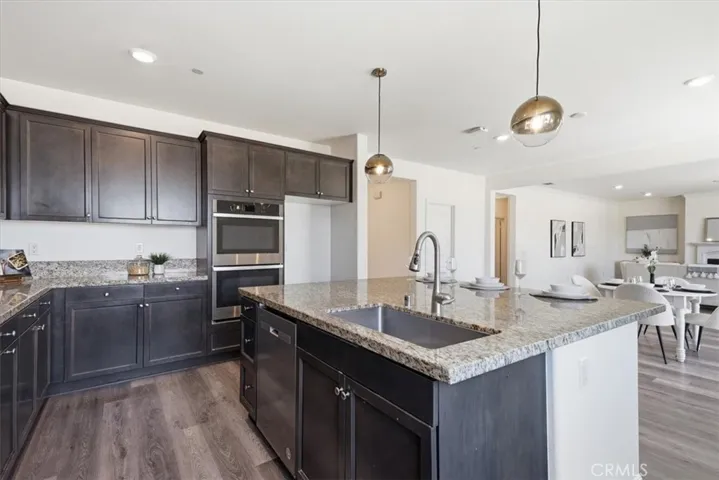 11062 Ilama Court, Corona, California 92883