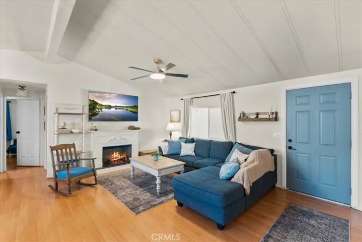 Newer ceiling fan.